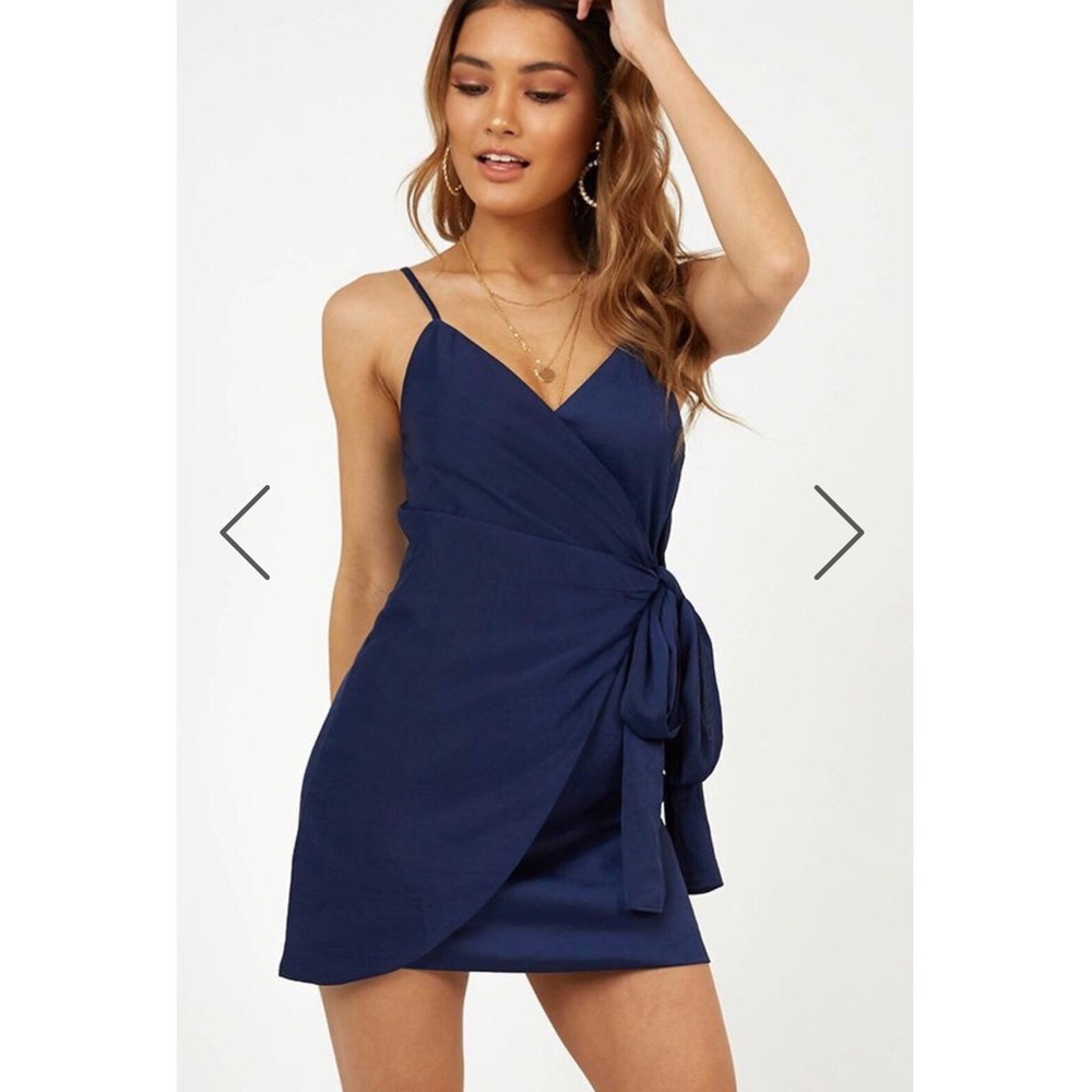 💙Worn once Showpo Someone New Dress in Navy💙